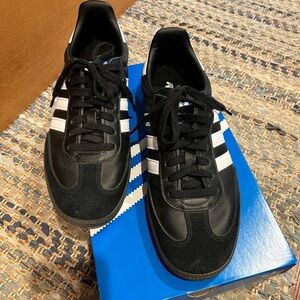 Adidas Men's (unisex) Black Sneakers